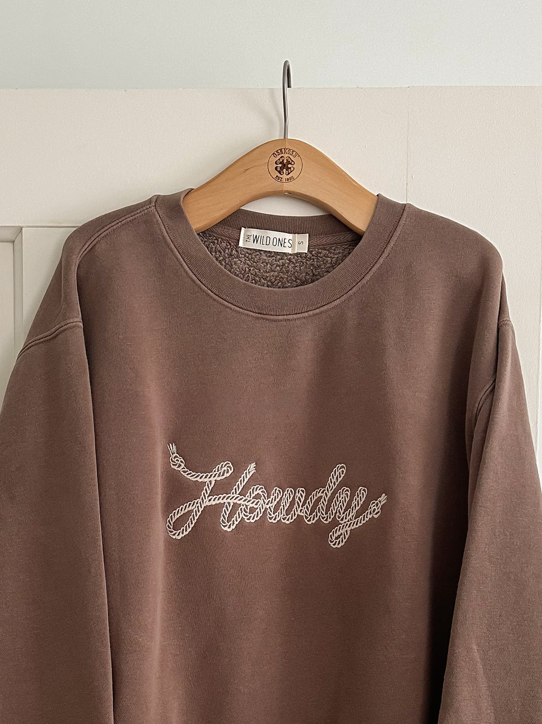 “Howdy” Adult Embroidered Crew